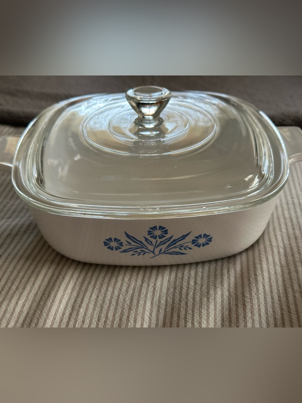 Corningware 1 quart White Casserole Dish with Blue Floral Pattern and Glass Lid